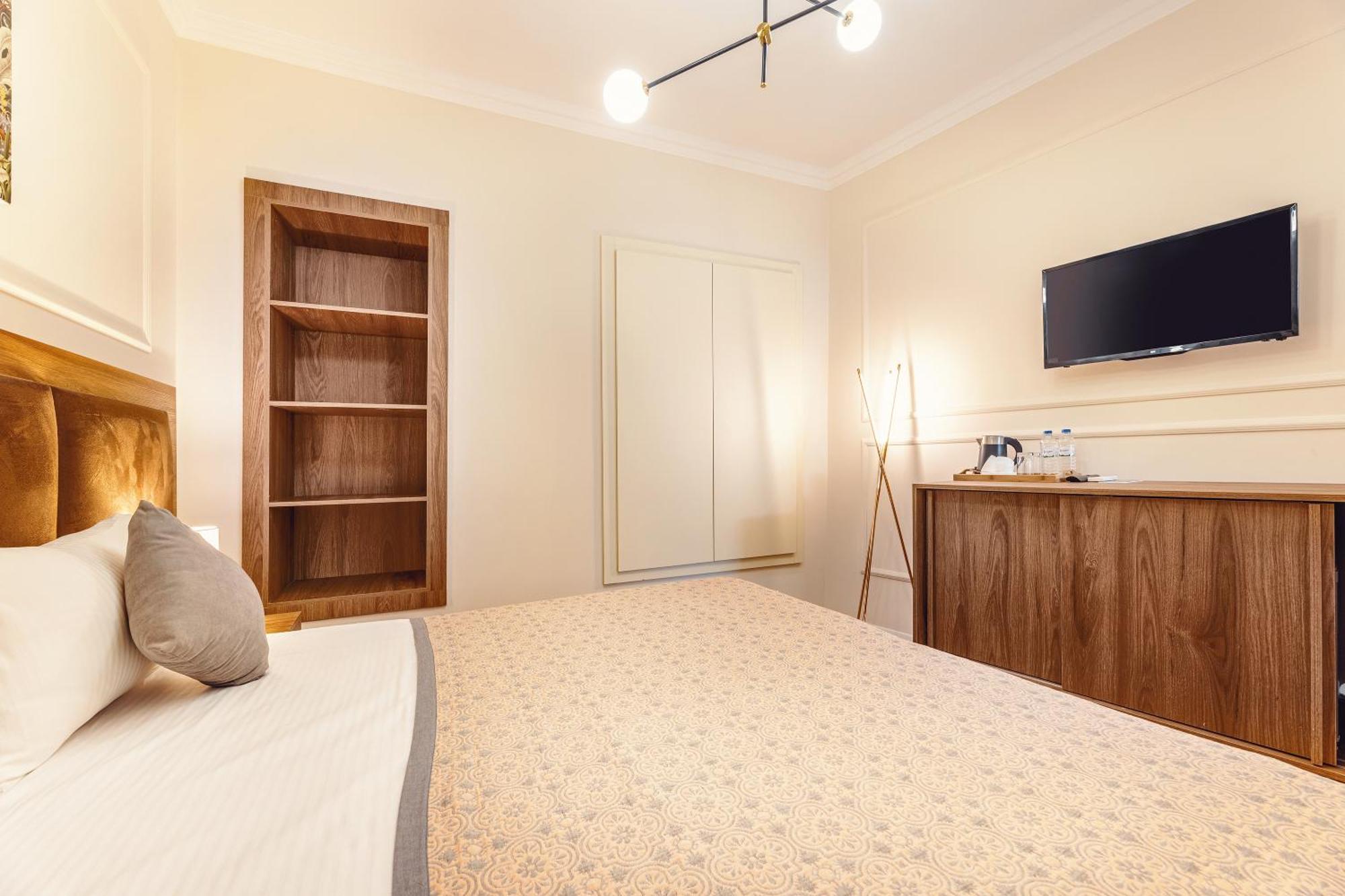 Boutique Hotel Manufactura Тбилиси Екстериор снимка