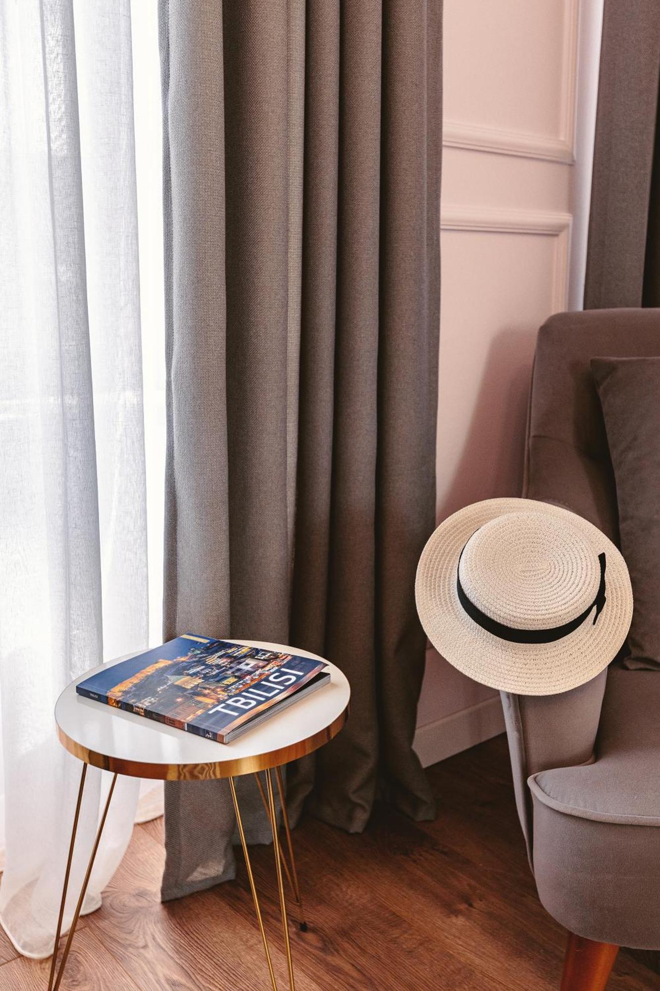 Boutique Hotel Manufactura Тбилиси Екстериор снимка